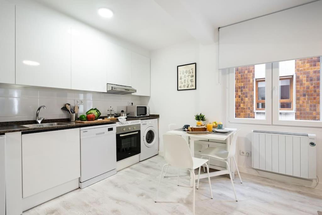 Appartamento Piso En El Corazon De Gijón Esterno foto
